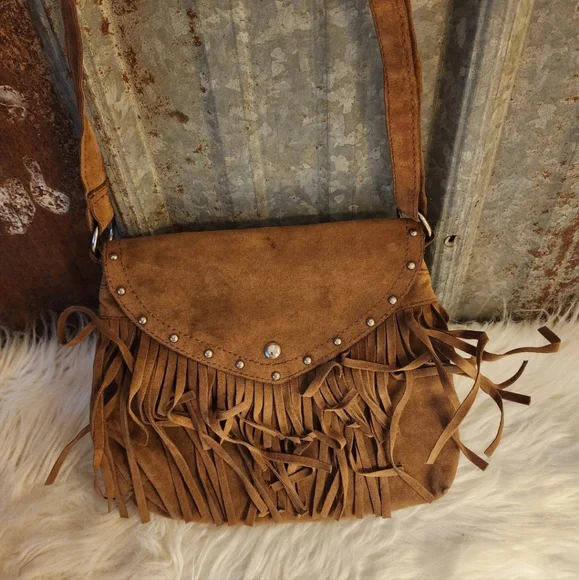 Vintage Leather Fringe Hobo Oversized Crossbody/Messenger Bag - Picture 5 of 10